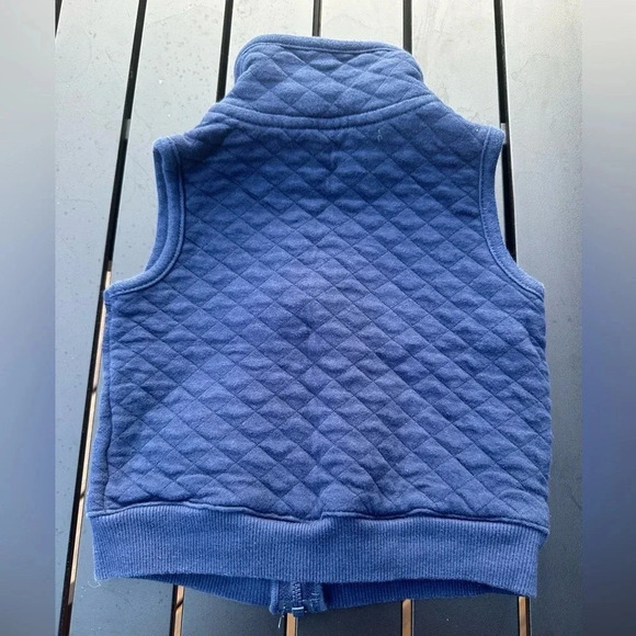 Carters Quilted Navy Blue Sleeveless Vest Size 12 Months - Picture 3 of 3